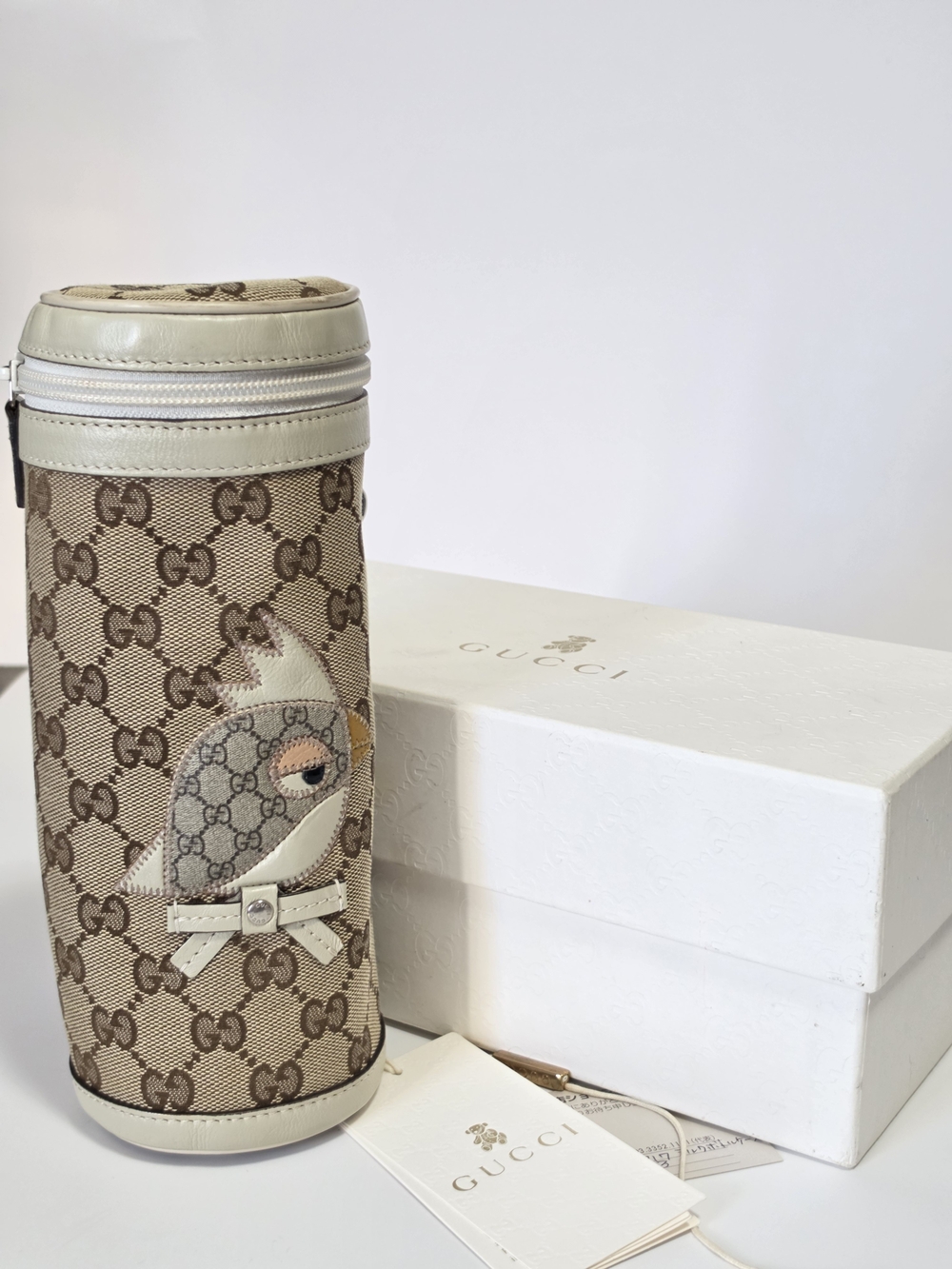 Gucci Beige GG Supreme Cosmetic Case with Bird Appliquรฉ